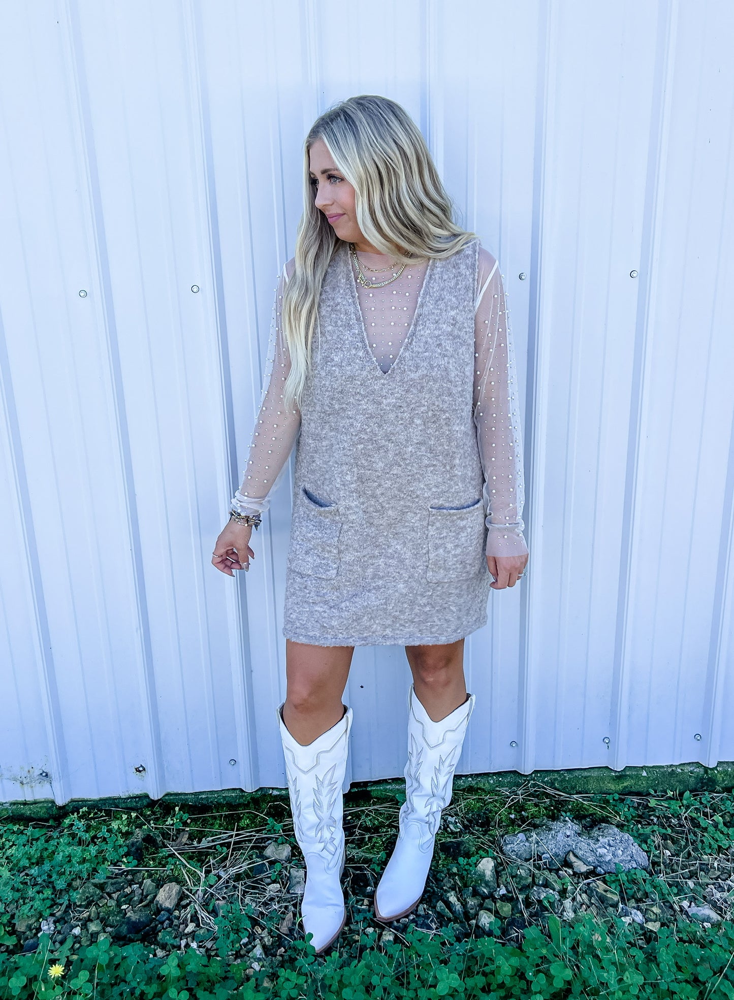 V NECK VEST - MINI SWEATER DRESS